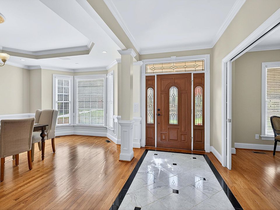 1st image of 3405 Sparrowwood Dr