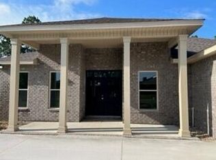 8753 El Paseo St, Navarre, FL 32566