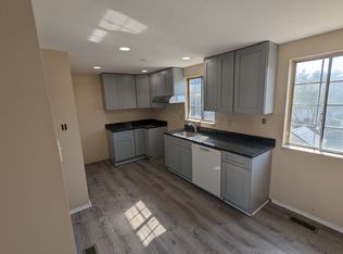 1726 Heather Ln, Frederick, MD 21702