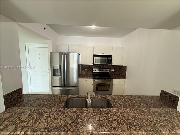 4th image of 117 NW 42nd Ave APT 602