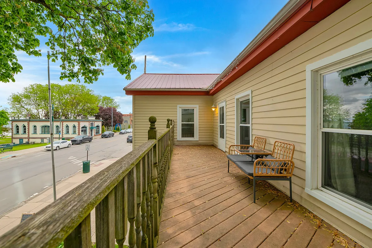 Building Photo - 256 S Water St #1B
