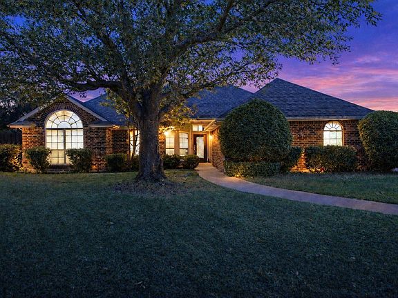 2nd image of 729 Bent Tree Ct