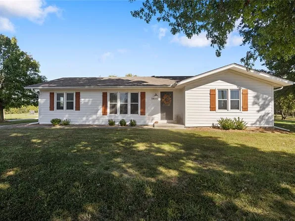38000 E Cline Rd, Lone Jack, MO 64070