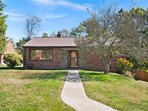 664 Rolling Green Dr, Bethel Park, PA 15102