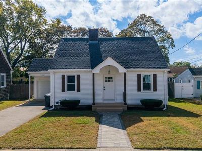 16 Omaha Blvd, Warwick, RI, 02889