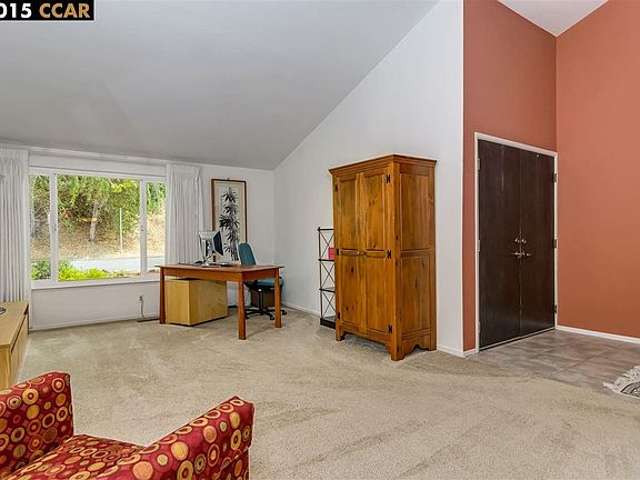 4th image of 1832 Whitecliff Way