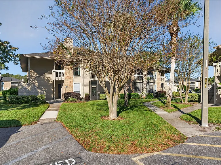 10200 Belle Rive Blvd #212 — Photo 35
