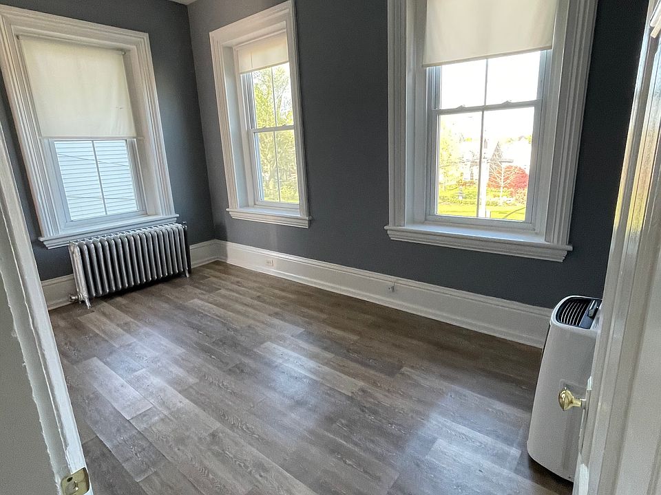 1st image of 106 Stuart Ave APT 2