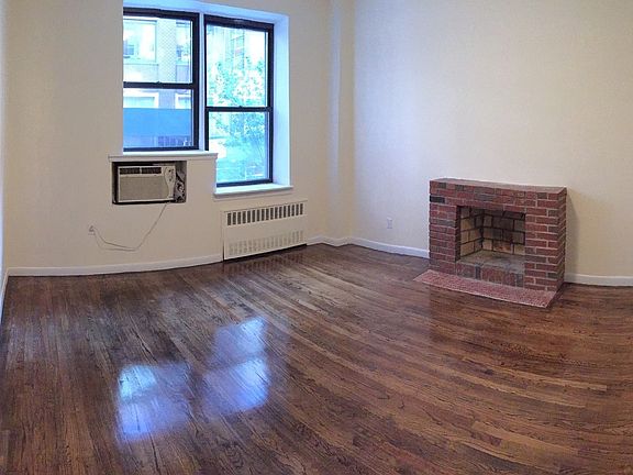 4th image of 35 W 64th St APT 4F