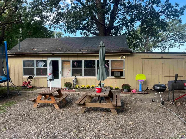 725 NE Grattan St, Topeka, KS 66616
