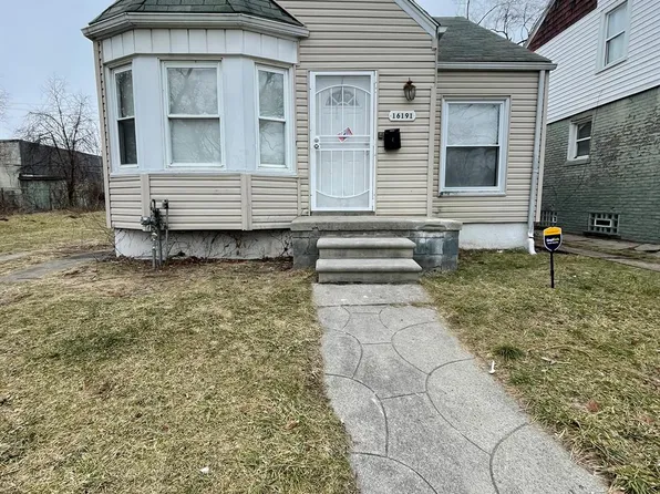 16191 Strathmoor St, Detroit, MI 48235