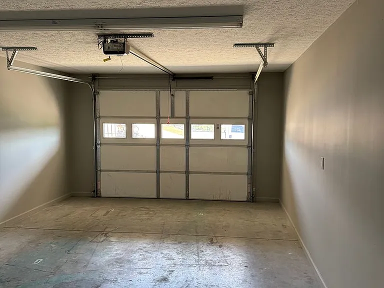 110 Nancy Ln — Photo 10