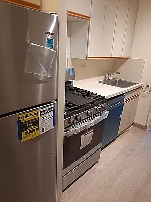 Rented by Bank Neary | media 4