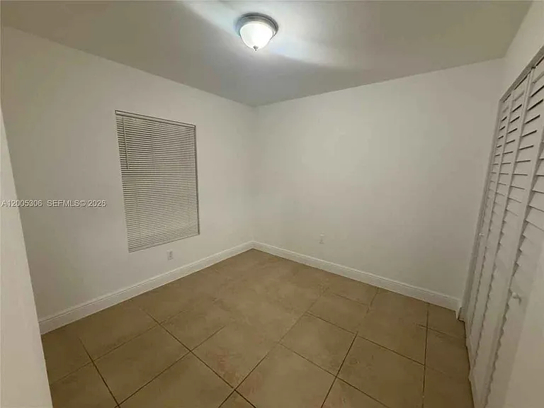 1565 NW 47th St — Photo 11