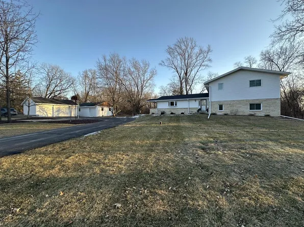 S51W30573 Walnut STREET, Mukwonago, WI 53149
