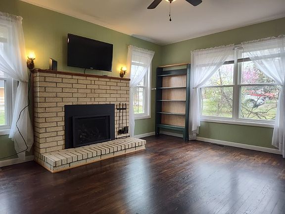 2nd image of 516 S Carl St