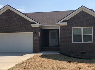 112 Ashkirk Ln, Glasgow, KY 42141