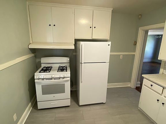 3rd image of 3 Brantwood Dr