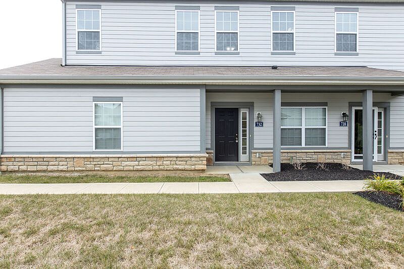 1st image of 732 Redwood Ln