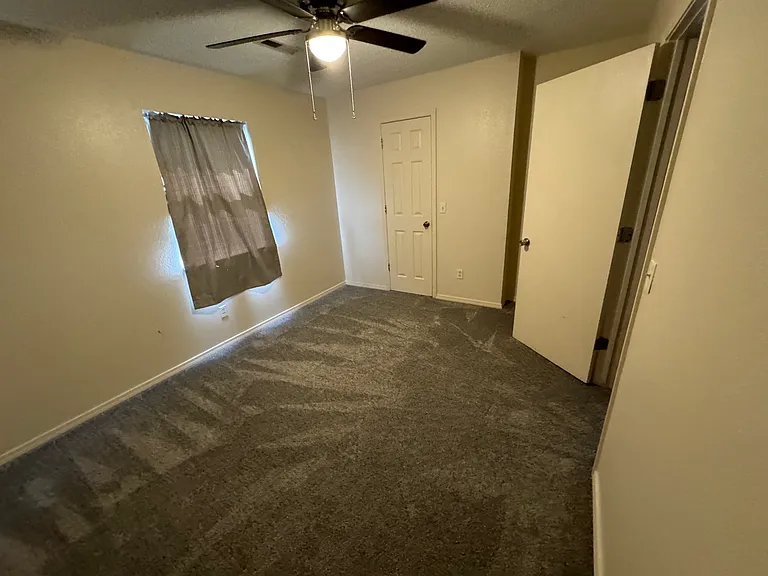 1912 Cypress Pl #B — Photo 8