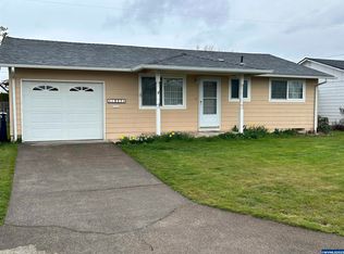 1937 Thompson Rd, Woodburn, OR 97071