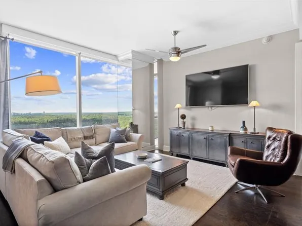 3630 Peachtree Rd NE Unit 1909, Atlanta, GA 30326