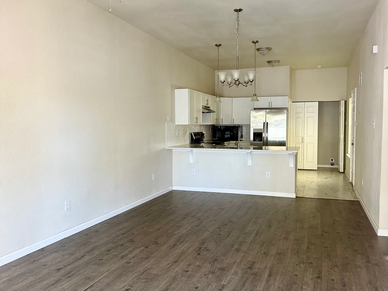 3 bed, 1500 sqft, $1,800 — Photo 1