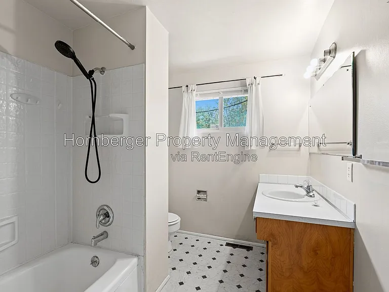 9717 N Stevens St — Photo 13