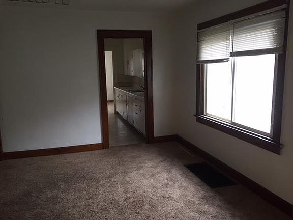 4th image of 3317 Mersington Ave