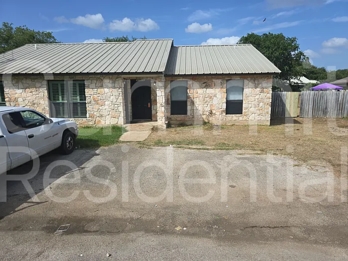 2 bed, 1.0 bath, 1000 sqft, $1,445 — Photo 2