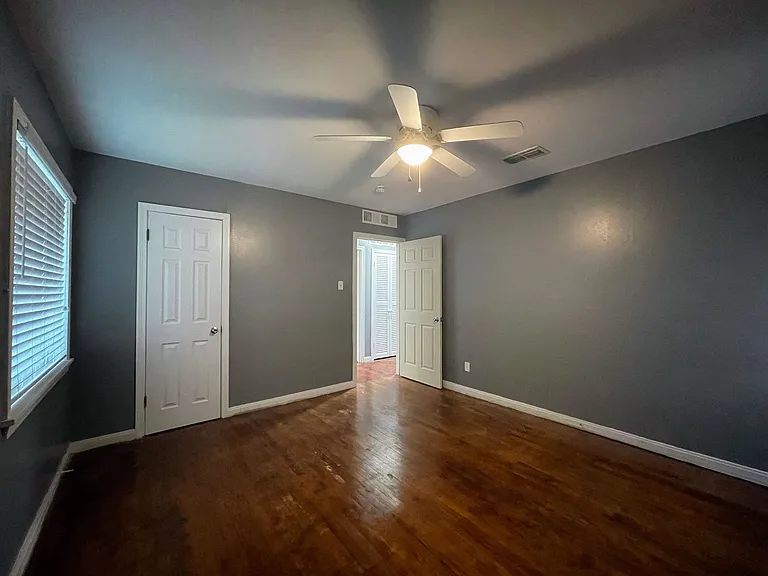 3710 Avenue V — Photo 16