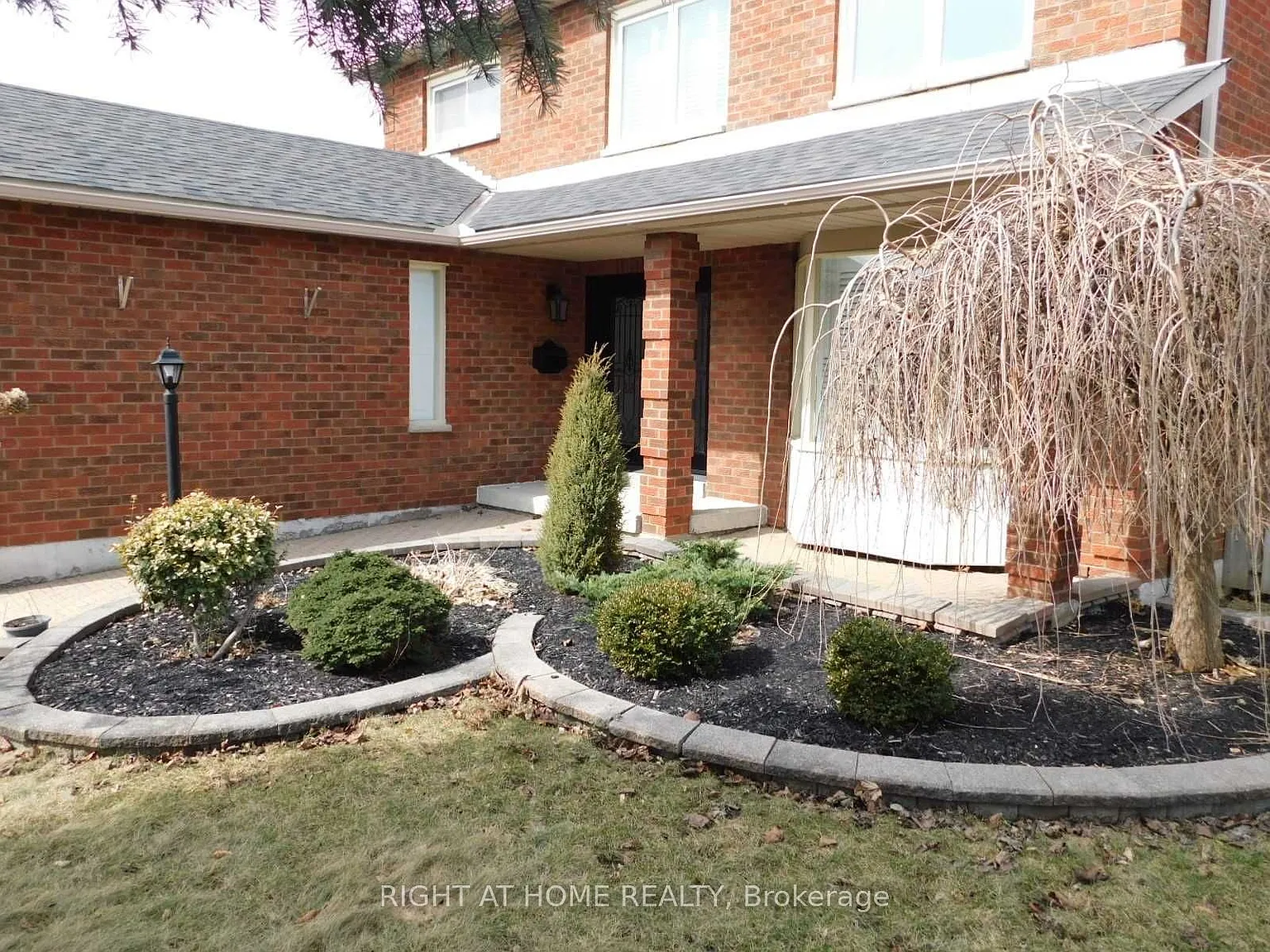 4 bed, $3,200 — Photo 2