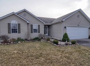 182 Coyote Ct, Pinckney, MI 48169