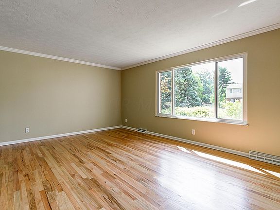 4th image of 1686 Moreland Dr