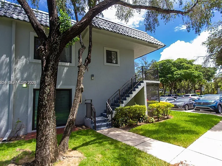 16561 Blatt Blvd #201 — Photo 29