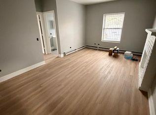 823 E 46th St APT 113, Chicago, IL 60653