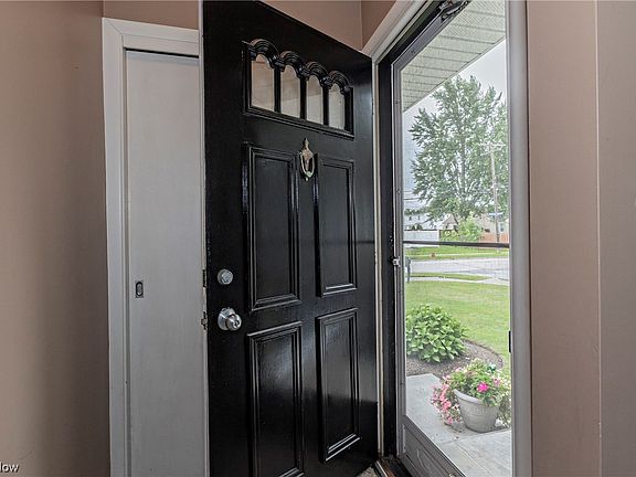 2nd image of 5875 Marnell Ave