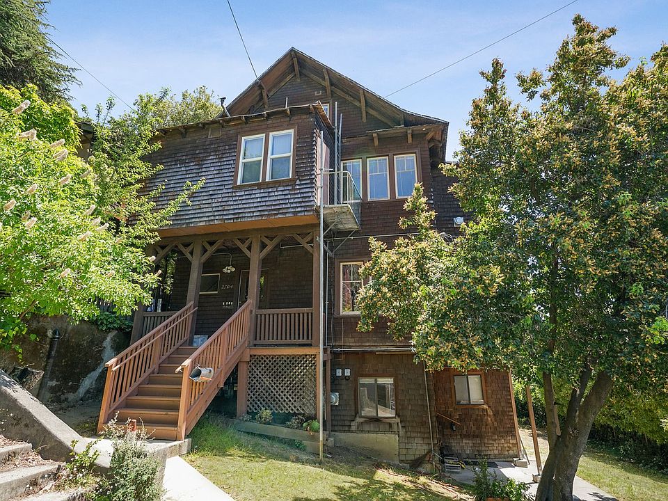 1st image of 2704 Virginia St #1/2
