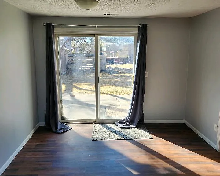 15123 Davenport Cir — Photo 21
