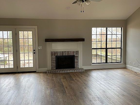 2nd image of 512 Muscadine Ln