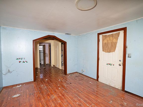 5th image of 14088 Fellrath St