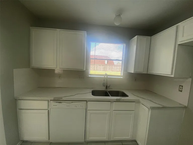 14007 Oleoke Ln — Photo 7