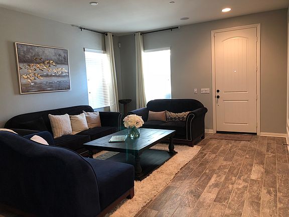 2nd image of 3015 E Arbor Ln