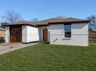 3153 Ronay Dr, Forest Hill, TX 76140