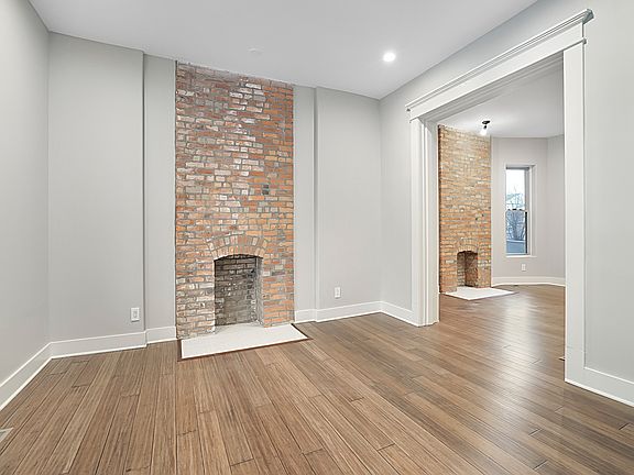 4th image of 142 Wilson Ave #1