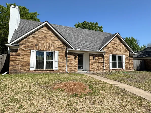 2205 Meadow Ln, Garland, TX 75040