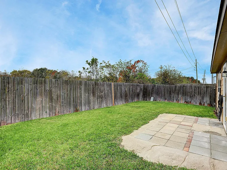 223 Sunset Colony Dr — Photo 33