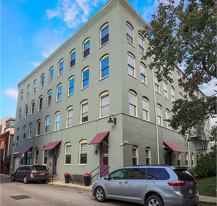 2nd image of 215 Ice Ave