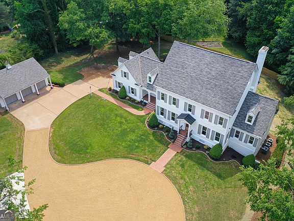 3rd image of 1811 Murdock Rd