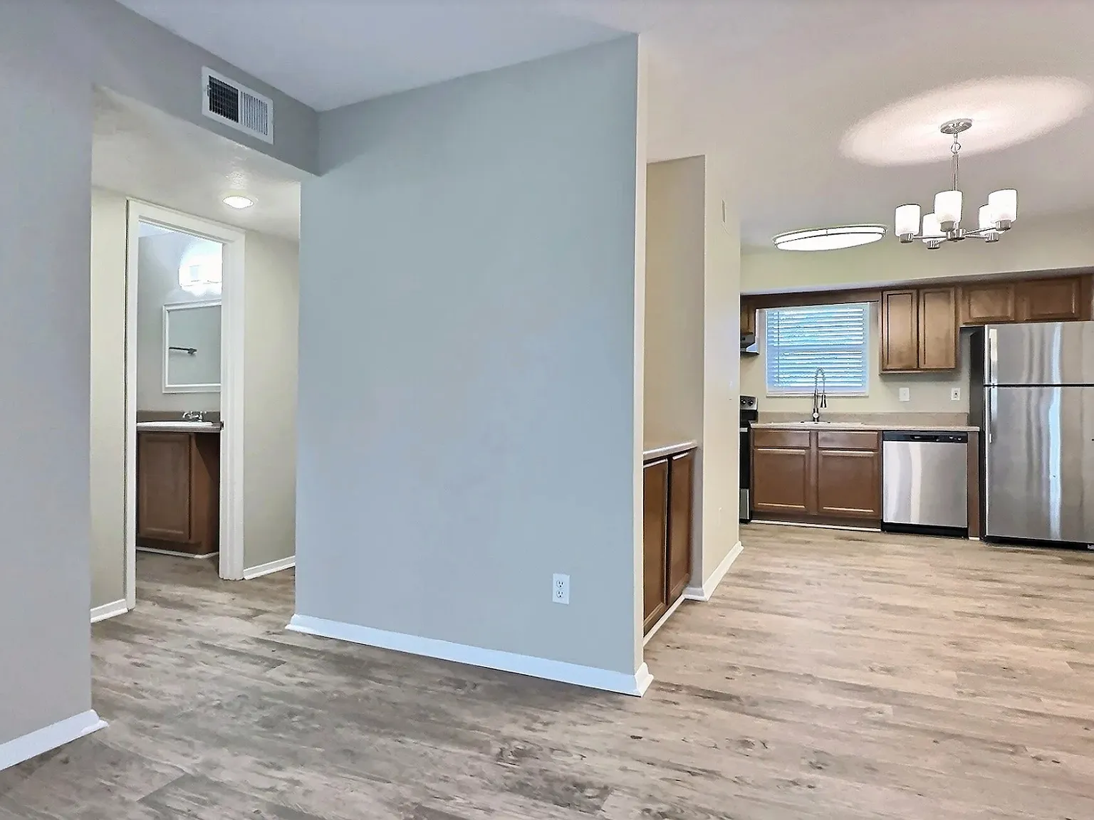 Carriage Hills Apartments — Photo 3